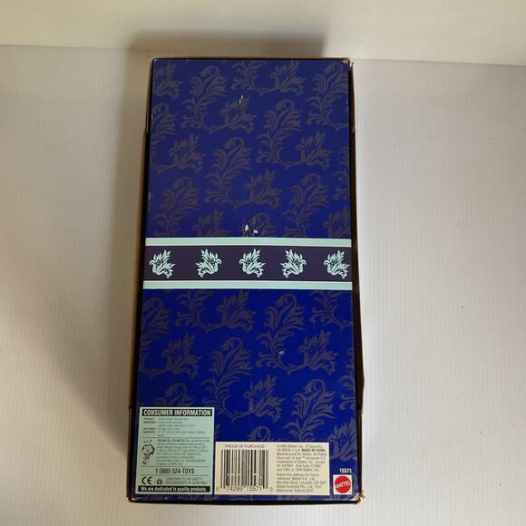 Barbie Winter Velvet Special Edition Avon Exclusive 1995 First in Series NIB - Picture 10 of 12